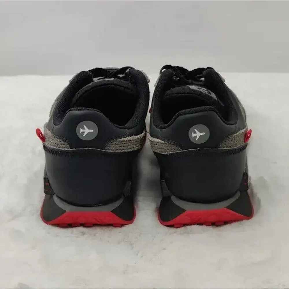 Puma ladies Black Gray Lace Up Sneaker  Sz 6.5 C READ